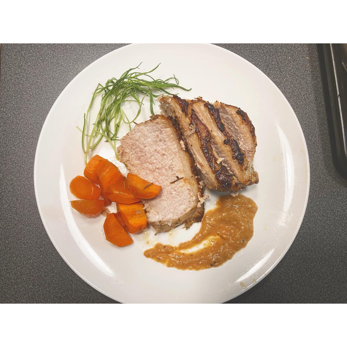 Roast pork with Japanese persimmon sauce

祖父母から届いた柿のソースでローストポーク。

#レシピ #ブログ初心者 #料理すきな人と繋がりたい #料理好きな人と繋がりたい #おうちごはん部 　#ごはん記録 #クッキングラマー#recipeoftheday #foodporn #foodblogger #foodstagram #photooftheday #instalike #yummyyummy #eatright #cookingathome #instafood #japanesefood #yummy #dinner #homemadecooking  #porkrecipes #roastpork #ローストポーク　#柿レシピ
